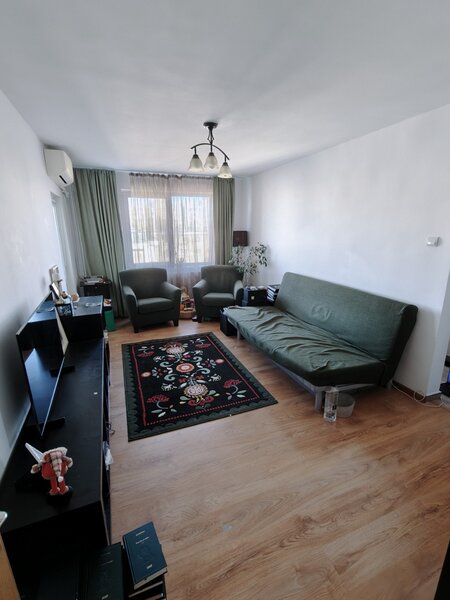 Gorjului, Uverturii, 4 camere, bloc 1981 reabilitat, centrala proprie.