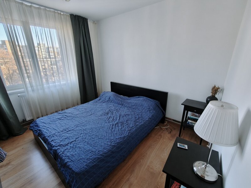 Gorjului, Uverturii, 4 camere, bloc 1981 reabilitat, centrala proprie.