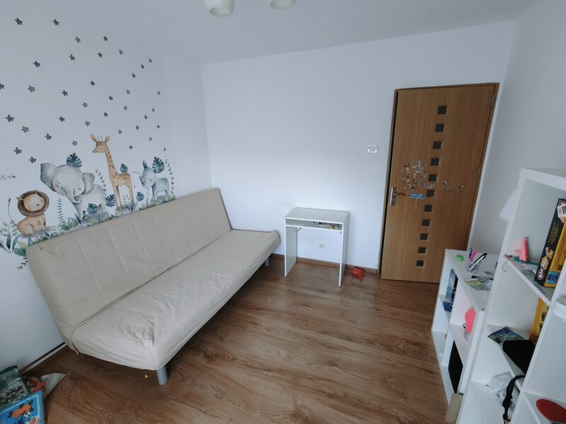 Gorjului, Uverturii, 4 camere, bloc 1981 reabilitat, centrala proprie.