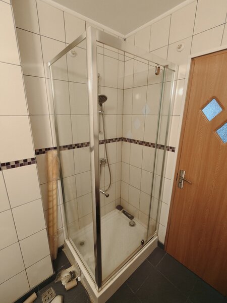 Gorjului, Uverturii, 4 camere, bloc 1981 reabilitat, centrala proprie.