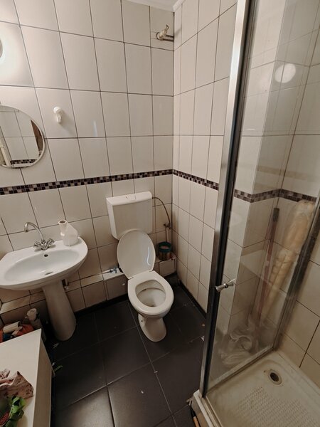 Gorjului, Uverturii, 4 camere, bloc 1981 reabilitat, centrala proprie.