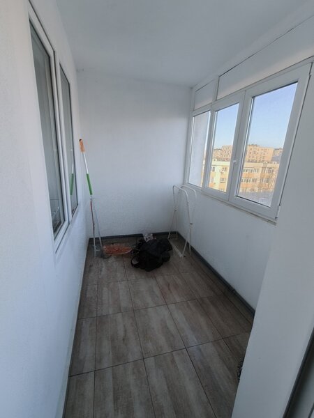 Gorjului, Uverturii, 4 camere, bloc 1981 reabilitat, centrala proprie.